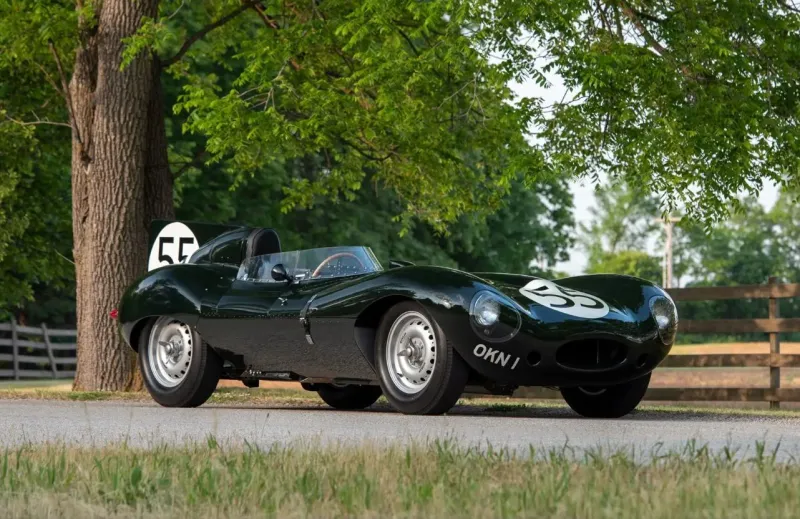 "جاغوار D-Type" من الخمسينيات للبيع مقابل 5 ملايين دولار في مزاد