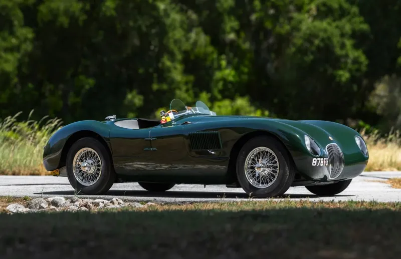 سيارة جاغوار C-Type النادرة للبيع مقابل 4.25 مليون دولار