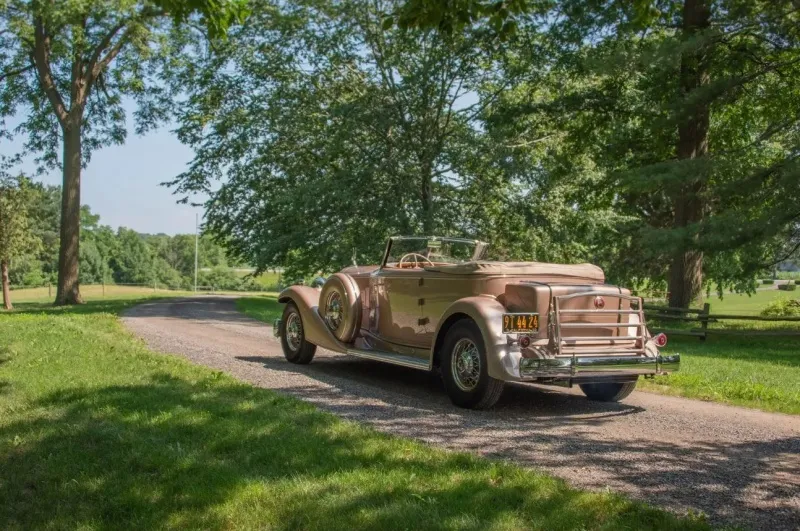 بيع سيارة Packard Twelve نادرة مقابل 3.3 مليون دولار
