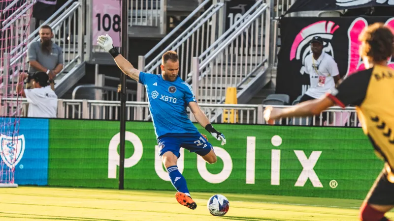 إنتر ميامي يفسخ عقد حارس مرماه بعد تصريحاته عن "ليونيل ميسي"