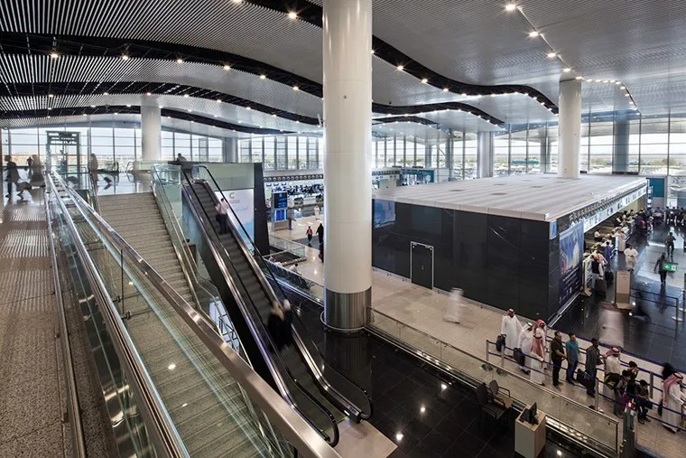 مطار الملك خالد يوفر كبسولات النوم للمسافرين (فيديو)