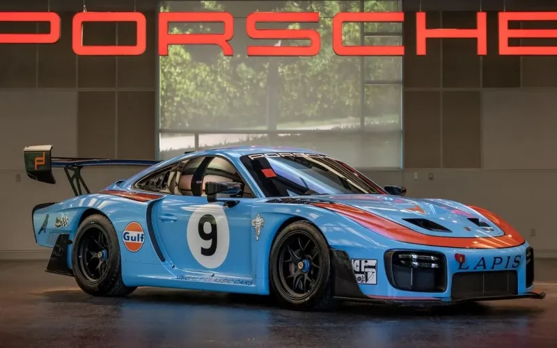 بيع سيارة سباقات بورشه 935 مقابل 1.6 مليون دولار