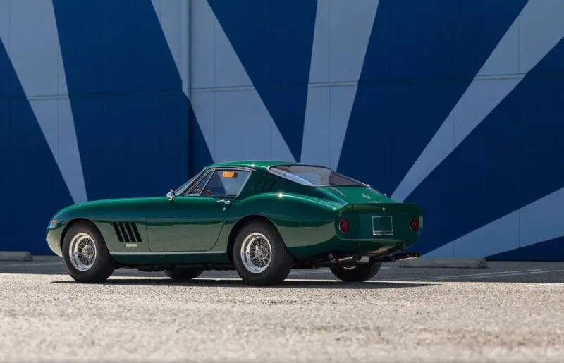 بيع سيارة فيراري 275 GTB/4 نادرة مقابل 3.8 مليون دولار