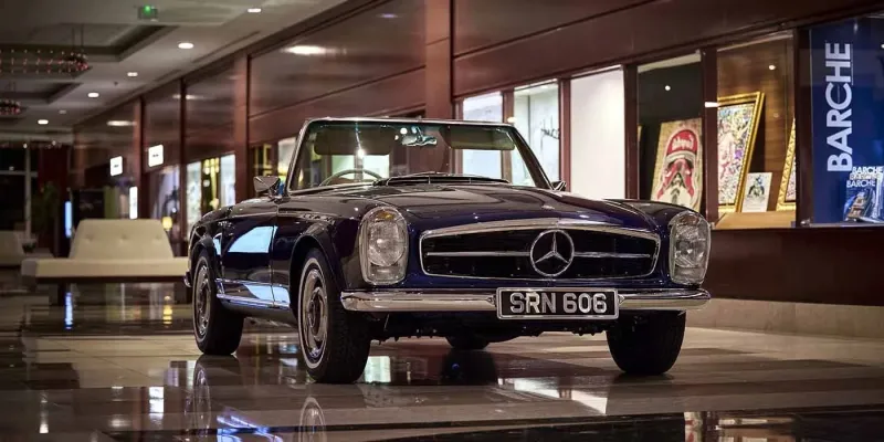 "مرسيدس SL W113 الكلاسيكية" تتحول إلى نسخة كهربائية في موناكو