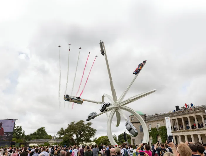 مهرجان Goodwood للسرعة 2023 مجد البطولات وأكثر.. عراقة وإثارة وأداء يفوق الخيا