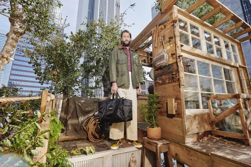 "الملابس في خدمة البيئة".. أزياء فاخرة ترفع شعار "أمان واستدامة"