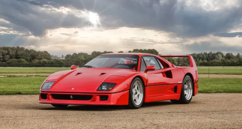سيارة فيراري F40 نادرة للبيع مقابل 2.1 مليون إسترليني