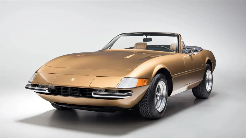 سيارة "Ferrari 365" للبيع مقابل 2.65 مليون يورو