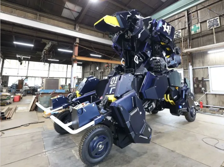 على غرار "Transformers".. شركة يابانية تبتكر روبوتًا يتحول إلى سيارة (فيديو)