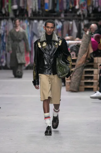 "سلاح الرجل في كل المواسم".. تصاميم ساحرة لسترات الخريف والشتاء