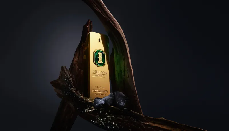 6 عطور بنفحات شرقية الهوى: حين يستيقظ سحر الخريف في كل زجاجة