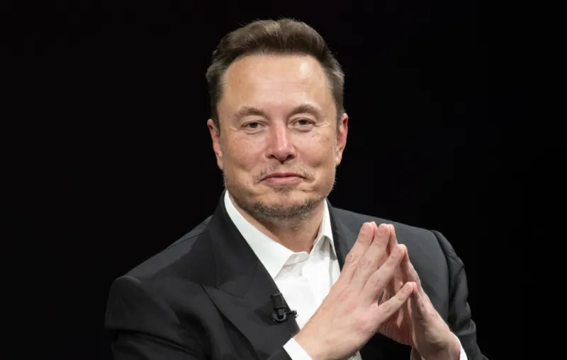 "إيلون ماسك" يخسر 41 مليار دولار خلال أكتوبر