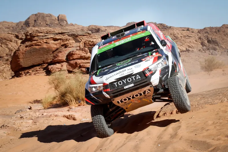 رالي داكار السعودية 2024.. عنفوان السيارات بين جنبات التاريخ