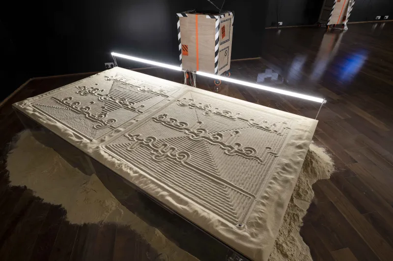 افتتاح أول معرض واسع النطاق للفن القطري المعاصر بشنغهاي