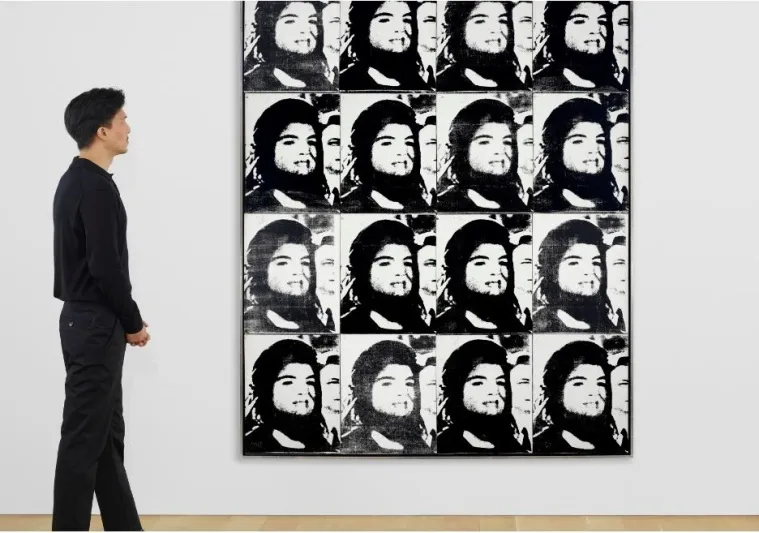 بيع لوحة "Sixteen Jackies" لـ "آندي وارهول" بما يقارب 26 مليون دولار