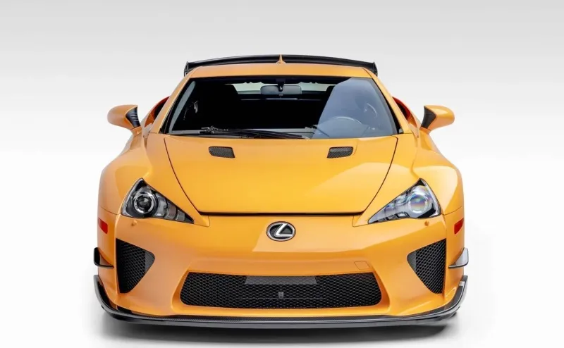 بيع سيارة "Lexus LFA Nürburgring" الفريدة بأكثر من 1.8 مليون دولار في مزاد