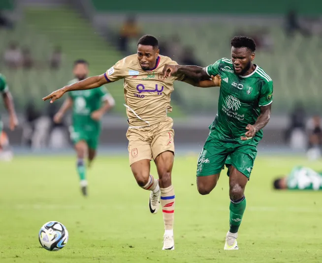 كأس خادم الحرمين الشريفين.. أبها يفجر مفاجأة بإقصاء الأهلي