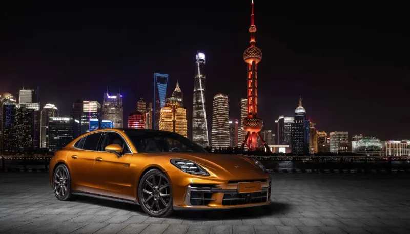 إطلاق جيل جديد من "بورشه باناميرا E-Hybrid" بمواصفات مختلفة وأداء قوي