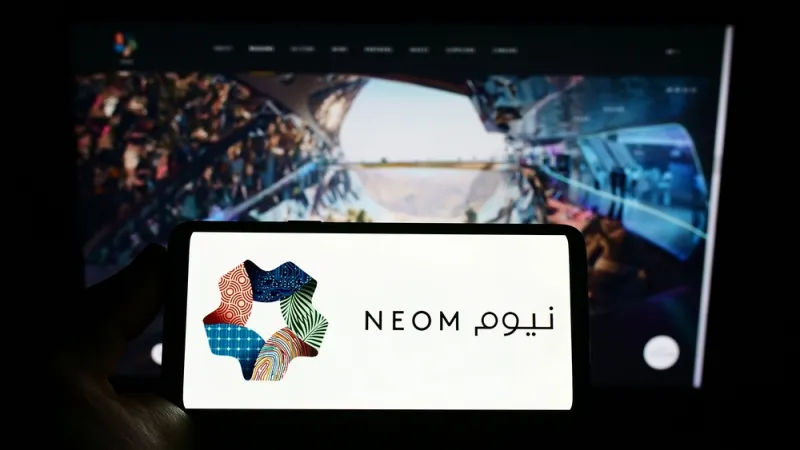 وصول الدفعة الأولى من توربينات طاقة الرياح إلى "نيوم"