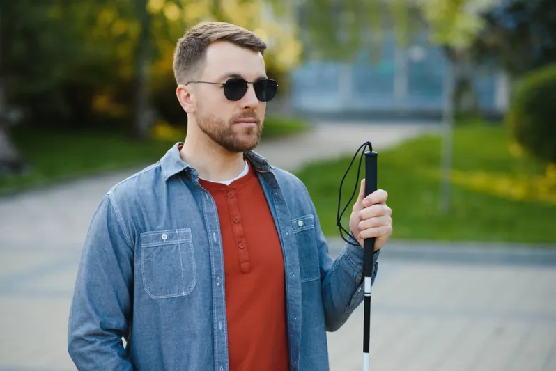 نظارات ذكية يتقنية "اللمس الصوتي" تعيد الرؤية للمكفوفين