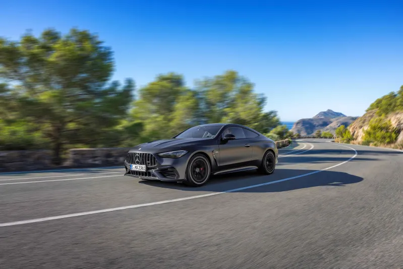 "Mercedes AMG CLE 53".. ساحرة بأنياب حادة