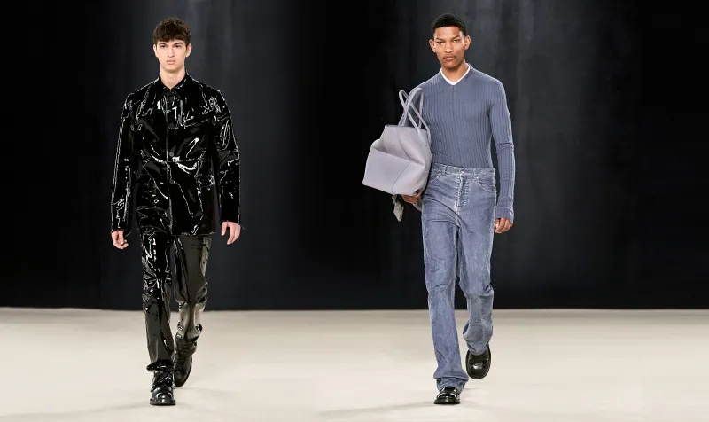 فضفاضة متحررة أم مستقيمة؟ منظور جديد لسراويل هذا الموسم