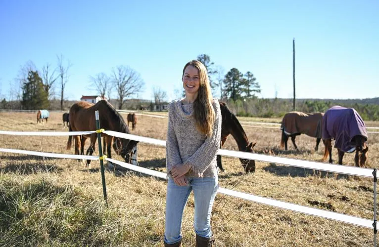 أمريكية تشتري مزهرية نادرة بـ4 دولارات وتبيعها بـ107 آلاف