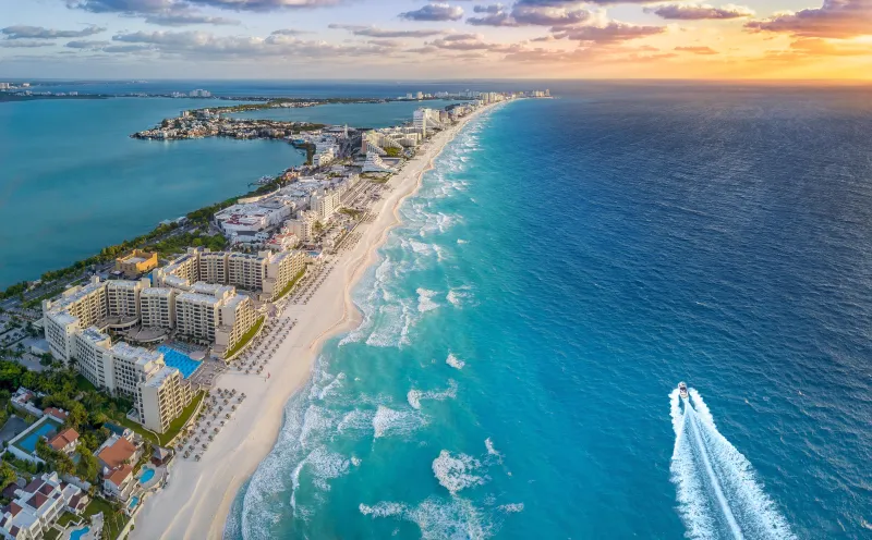 كانكون : سحر المكسيك وتراث "المايا" العريق