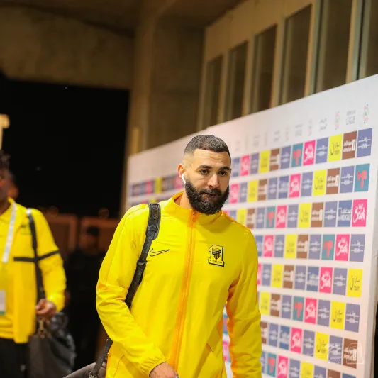 بعد الهزيمة القاسية أمام النصر.. كريم بنزيما يغلق حسابه على "إنستغرام"