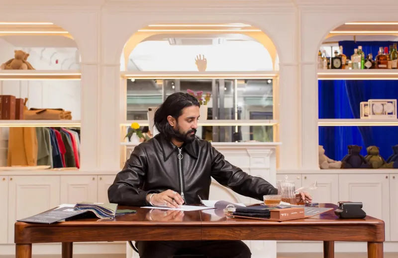 مجموعة "Harrods" و"Clothsurgeon".. إعادة تعريف لمعنى الأزياء الرجالية الراقية 