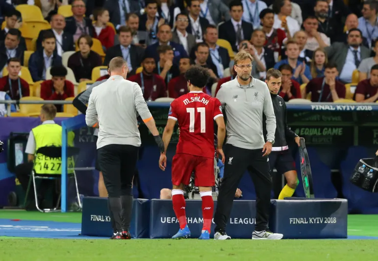 كلوب عن غياب محمد صلاح: سنتعامل مع الأمر وهو أقل وطأة من الماضي