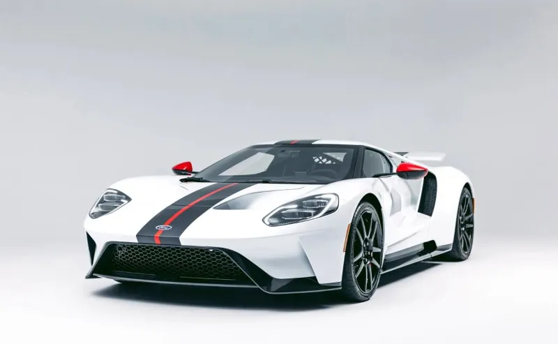 سيارة "Ford GT Carbon Series" للبيع في مزاد مقابل مليون يورو