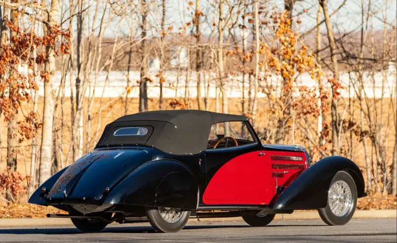 سيارة "Bugatti Type 57" نادرة للبيع مقابل 1.2 مليون يورو في مزاد