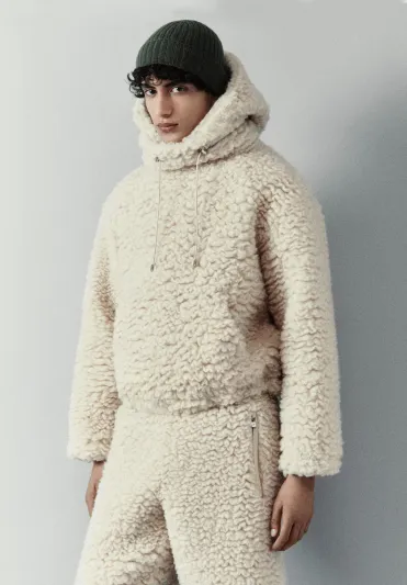 لمغامرات عطلة الشتاء فوق القمم والمنحدرات.. الأزياء لن تخذلكم