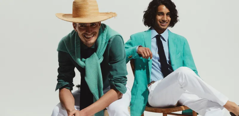 تعود بقوة هذا العام.. دليلك لإطلالة عصرية مستوحاة من حقبة الـ 2000 