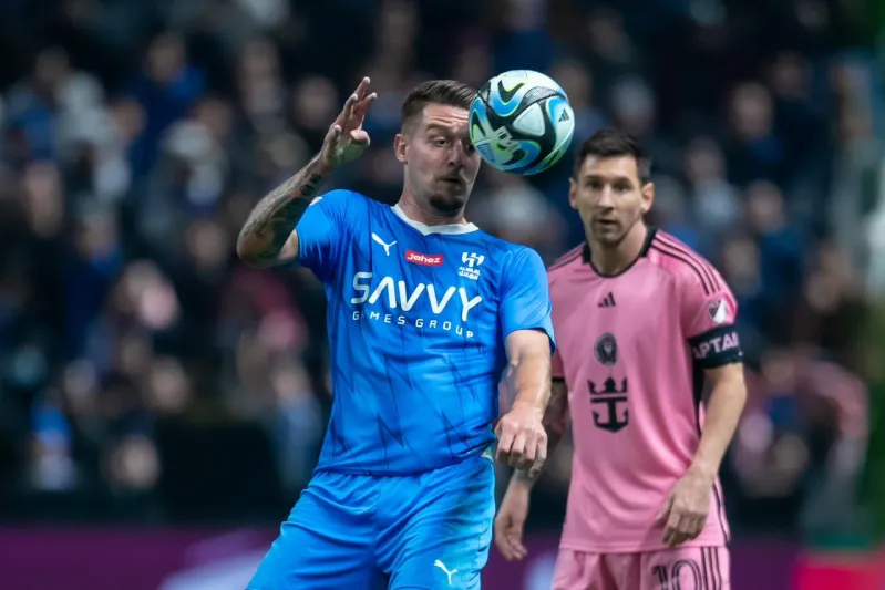 جماهير الهلال تحتفل بأغنية "ميتروفيتش" في مباراتهم أمام إنتر ميامي (فيديو)