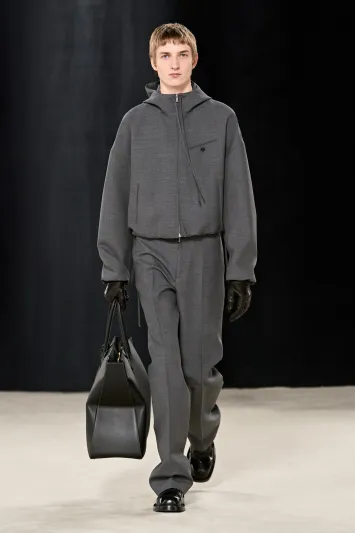 القفّازات تقول كثيرًا عنكم.. فلا تتخلّوا عنها في الموسم البارد 