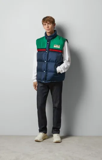 تعود بقوة هذا العام.. دليلك لإطلالة عصرية مستوحاة من حقبة الـ 2000 