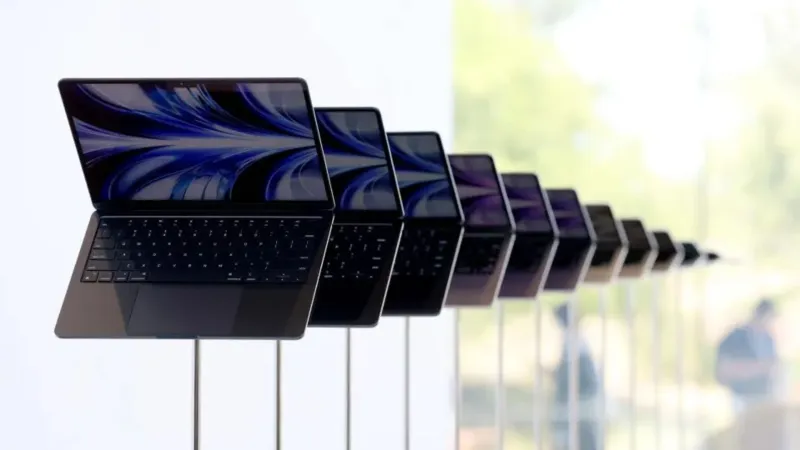 "أبل" تؤكد ثغرة أمنية في ملايين أجهزة الـ "MacBook"