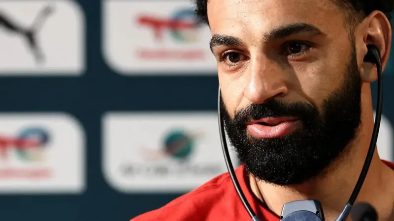 التوتر يعود لمنتخب مصر.. "صلاح" يرد على المنتقدين ووكيله يفتح النار!