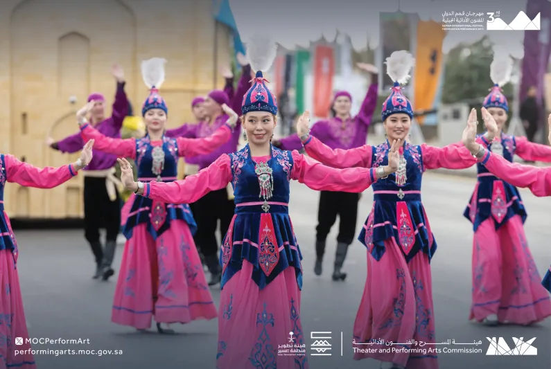 بمشاركة 45 فرقة.. انطلاق مهرجان قمم الدولي للفنون الأدائية الجبلية في عسير