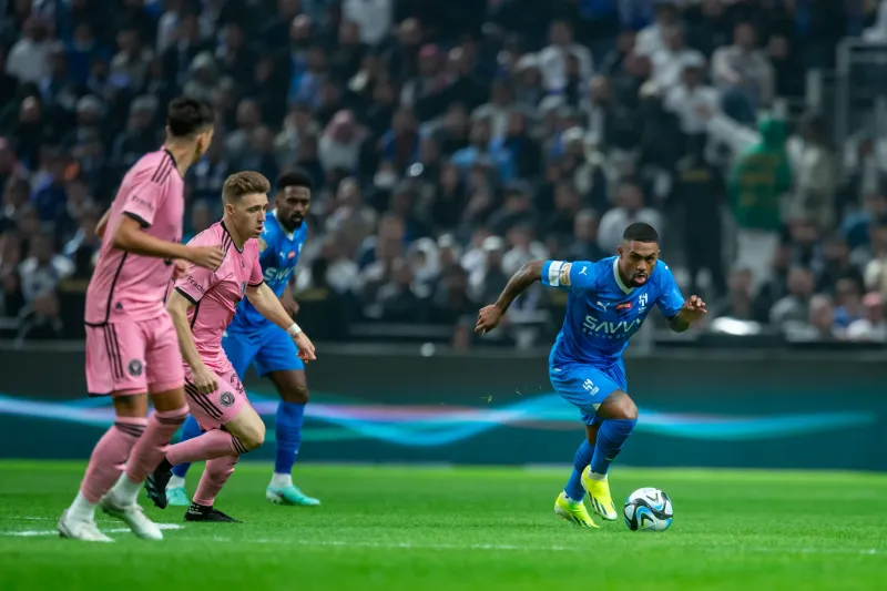 الهلال يفوز على إنتر ميامي 4-3 في مباراة دراماتيكية بكأس موسم الرياض (فيديو)