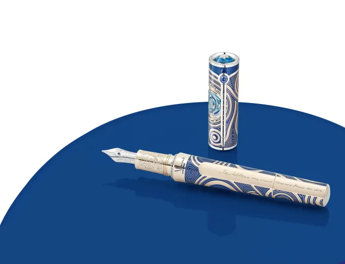 أقلام من ذهب ومجد.. تحف فنية تتخطى مفهوم الكتابة