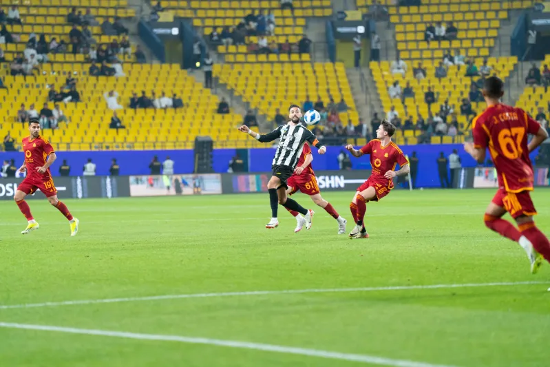 في اليوبيل الماسي.. روما الإيطالي يفوز على الشباب بنتيجة 2 - 1 (فيديو)