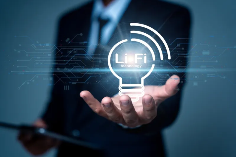 "Li-Fi".. تقنية فريدة أسرع من "Wi-Fi" بـ 100 مرة