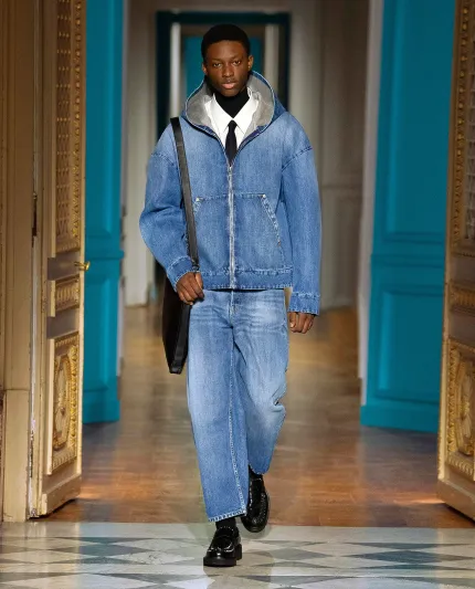 بين ألق الصباح ورومانسية المساء.. كيف تختار إطلالتك ليوم واحد؟