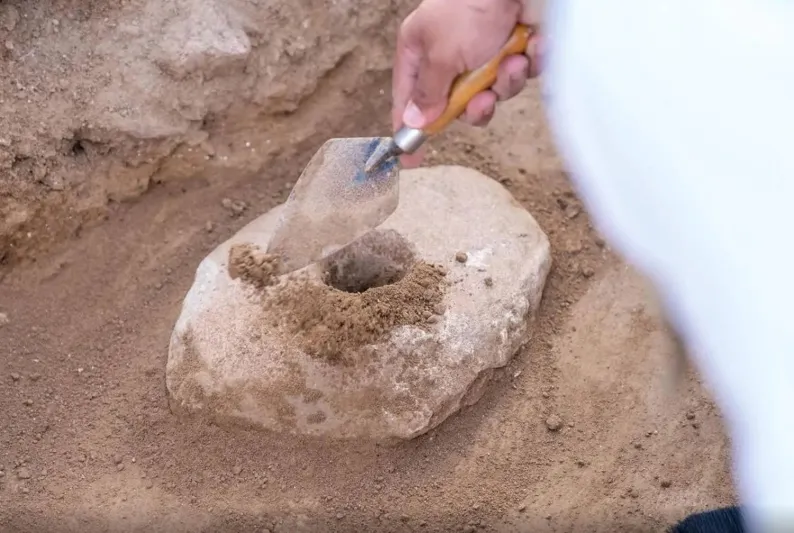 اكتشافات أثرية مهمة في موقع جرش بمنطقة عسير (فيديو)