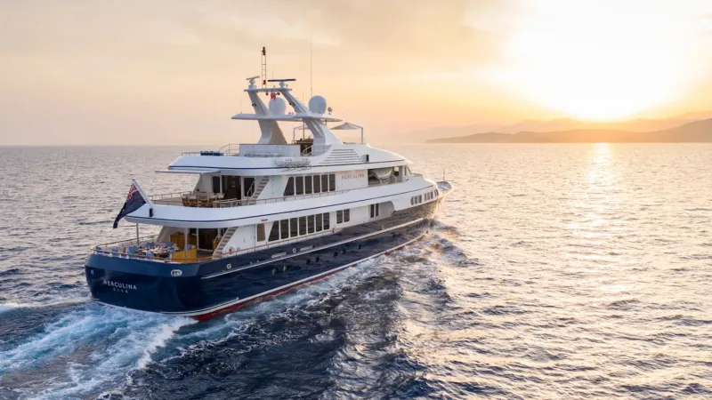 عرض يخت "Hercules" الفاخر من شركة "Feadship" للبيع بـ 19.5 مليون يورو