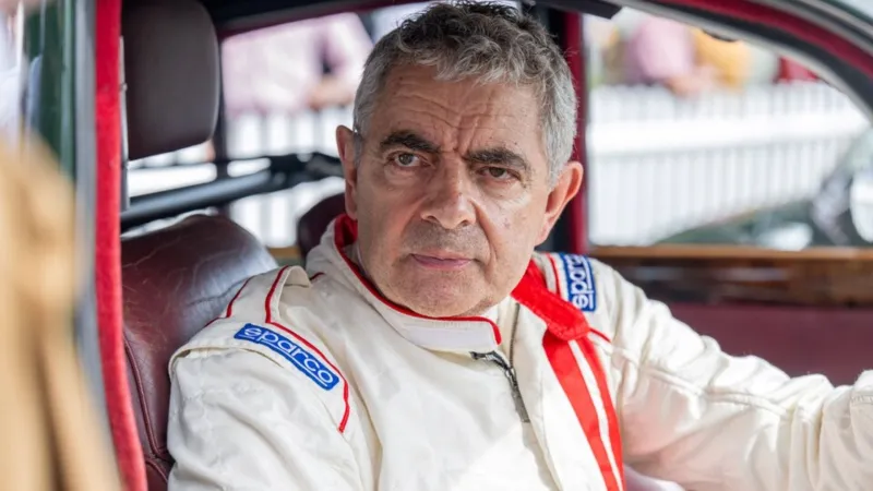 المصدر: Tony Kershaw, SWNS اتهام "Mr Bean" بالمسؤولية عن انخفاض مبيعات السيارات الكهربائية.. ما القصة؟