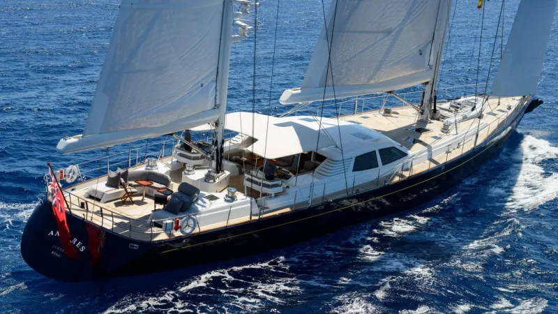 عرض يخت "Antares" من "Royal Huisman" للبيع بسعر 12 مليون دولار